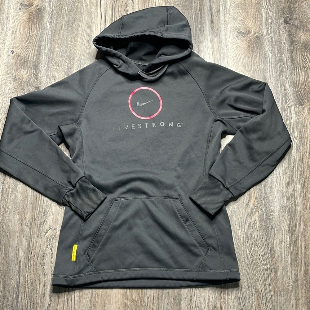 Nike Women’s Therma-Fit Live Strong Charcoal Grey Hoodie, size XS